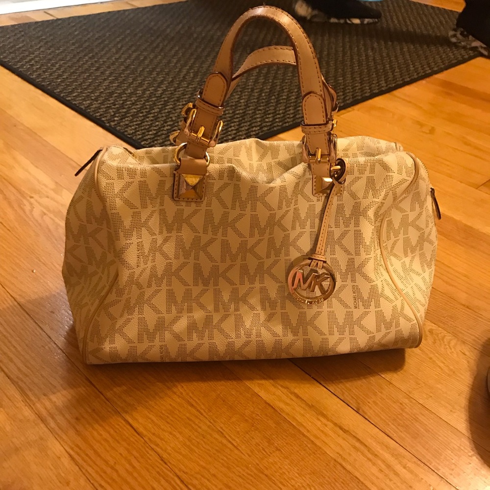 Michael Kors purse